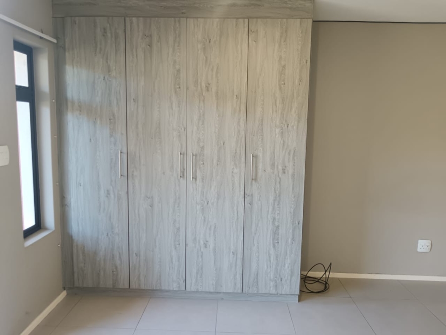 1 Bedroom Property for Sale in Nahoon Valley Park Eastern Cape